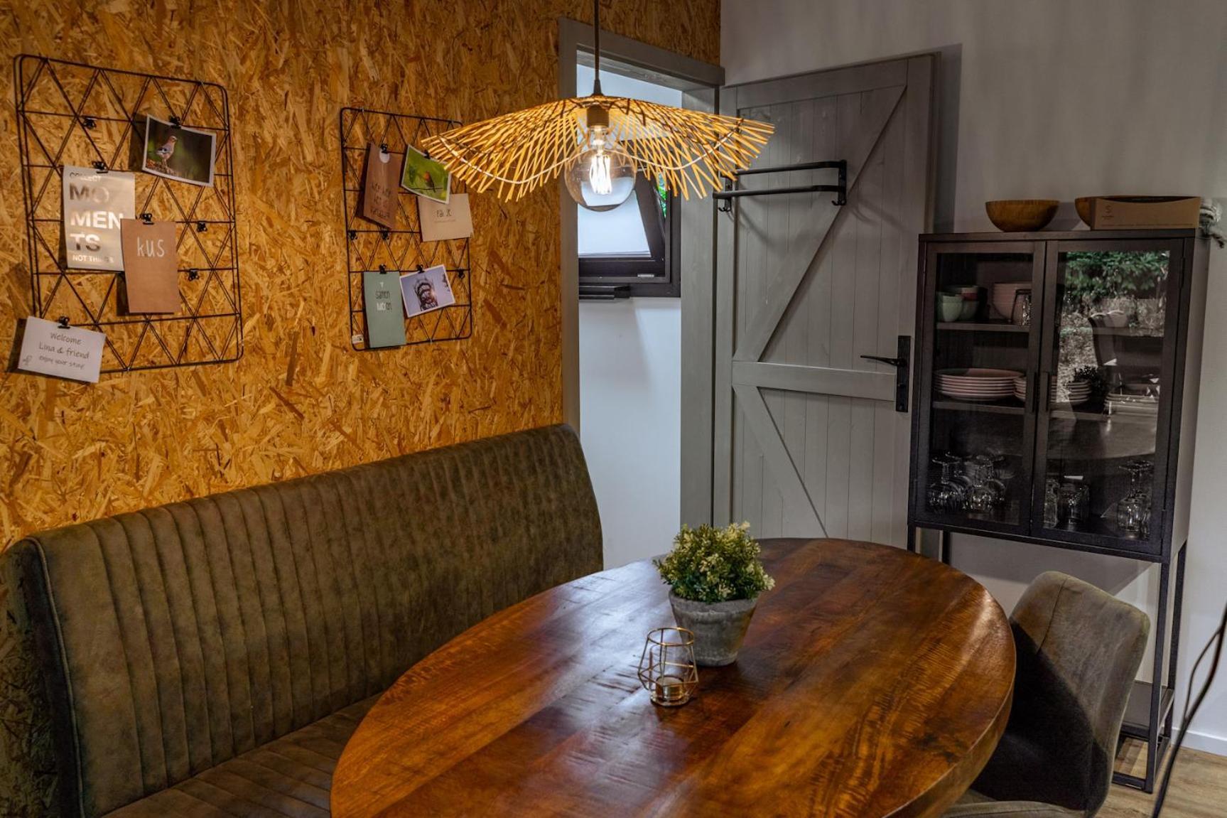 Wellness In The Woods - 4P Tinyhouse Met Prive Sauna & Hottub Diessen Exteriör bild